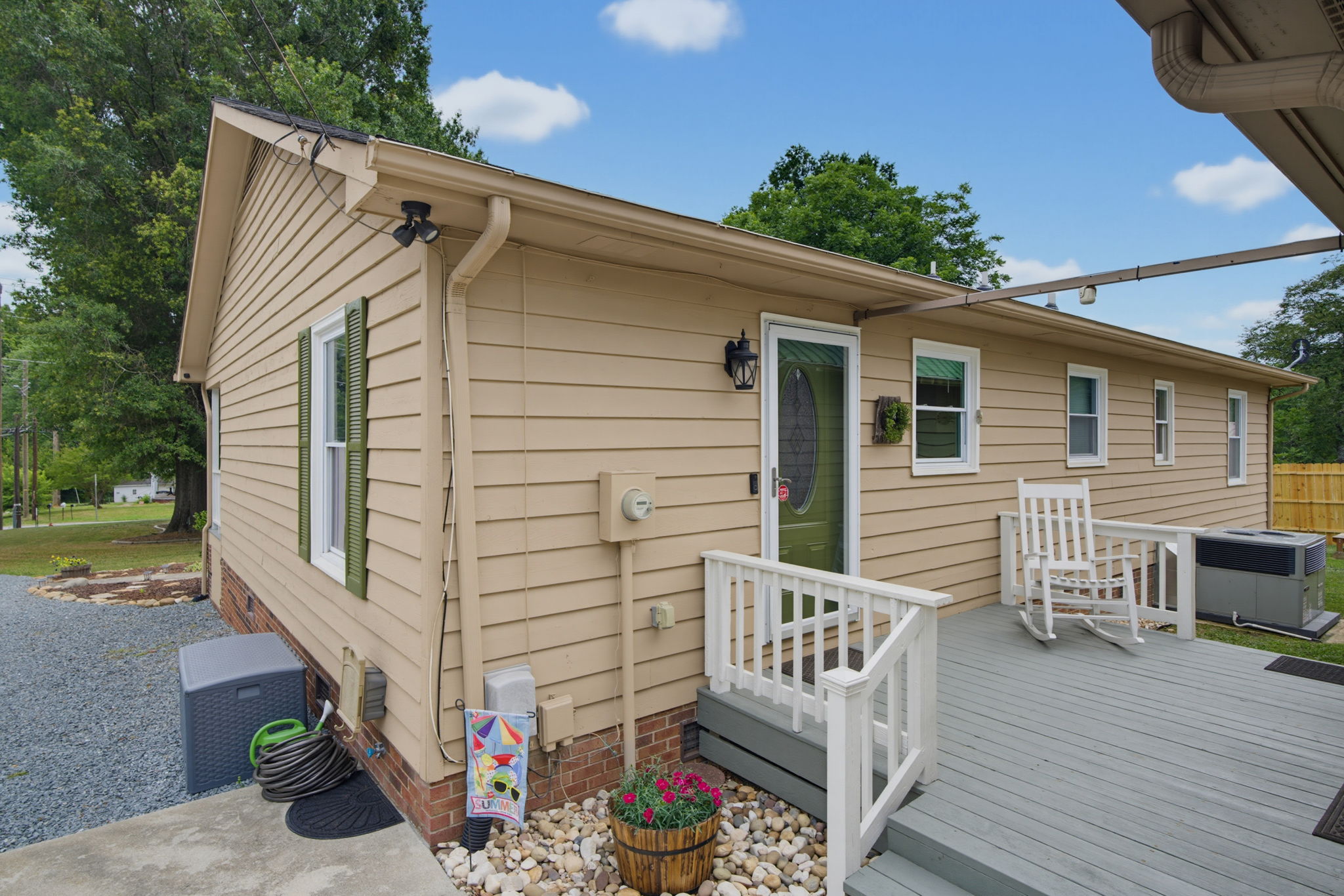 600 Fisher St-20