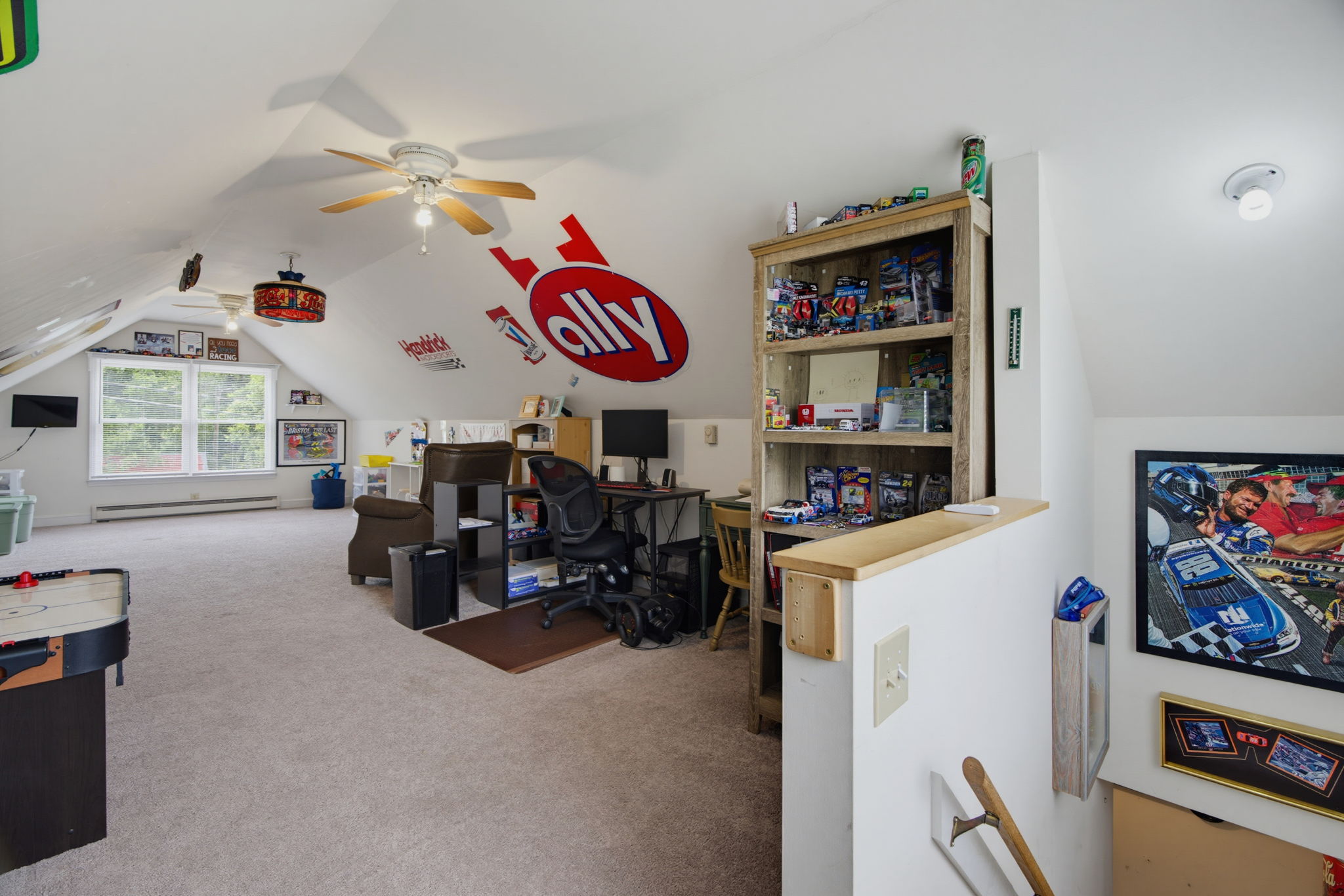 600 Fisher St-27