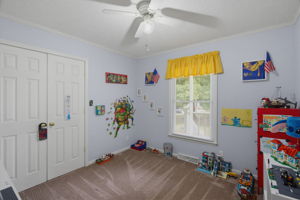 600 Fisher St-17