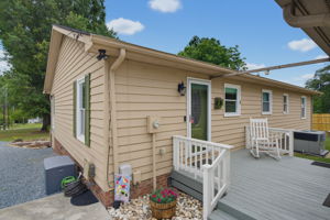 600 Fisher St-20