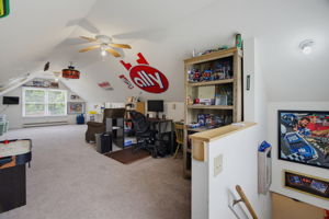 600 Fisher St-27