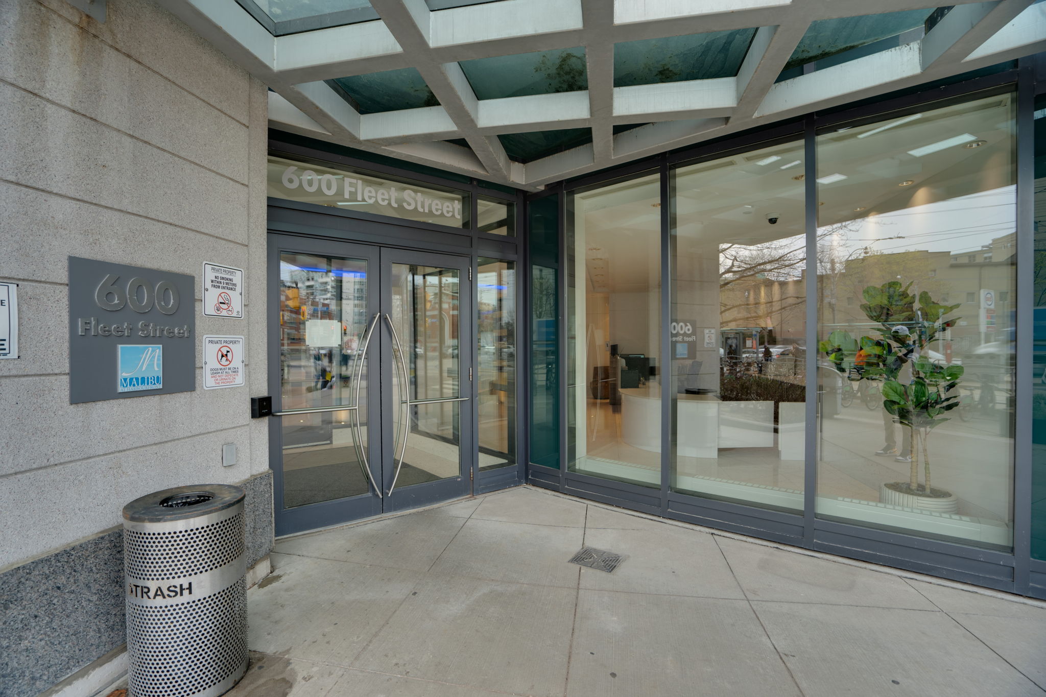 600 Fleet St 1204 Toronto, ON M5V 1B7