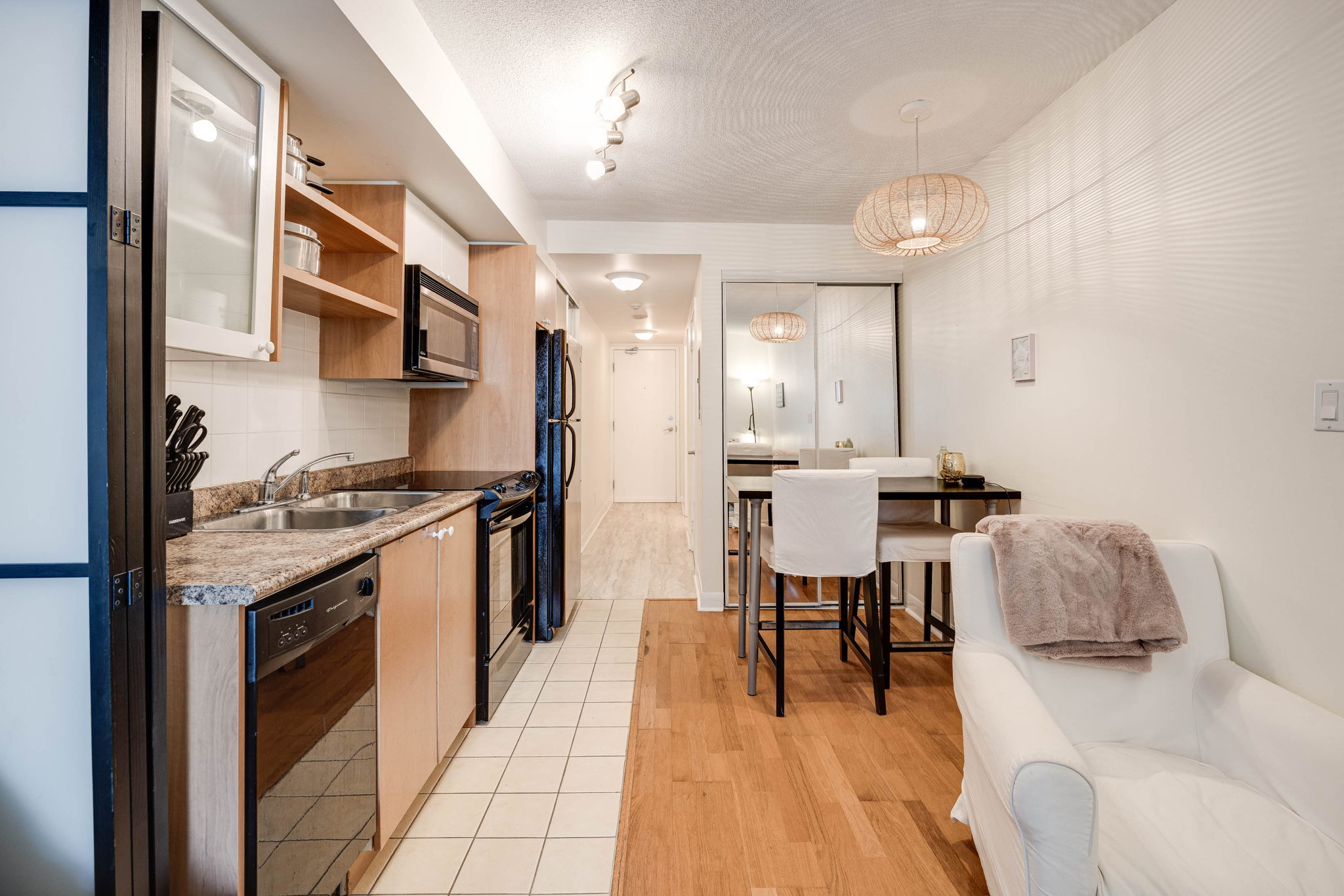 Toronto property showcase — delivered property photograph 8