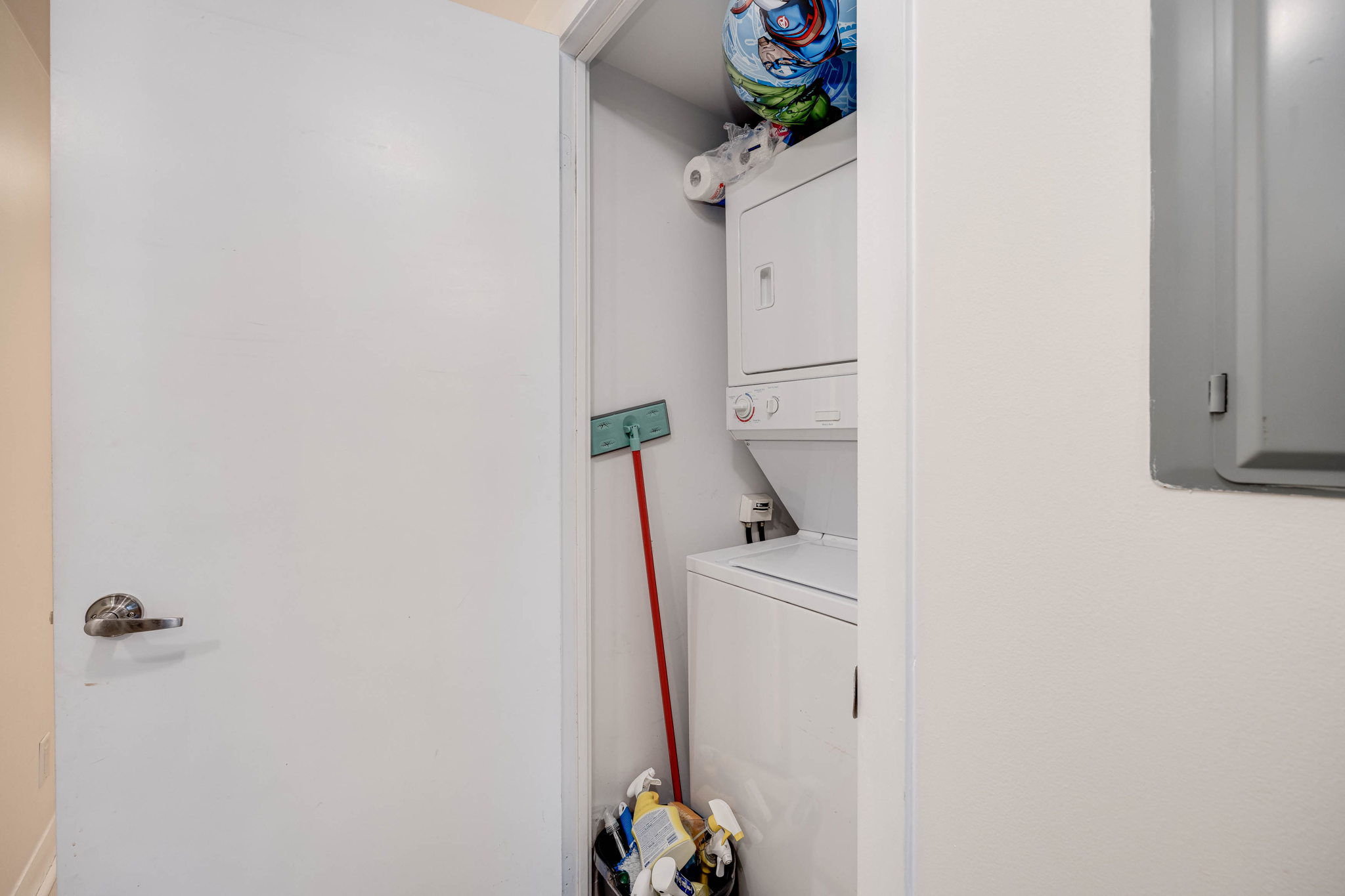 Toronto property showcase — delivered property photograph 13