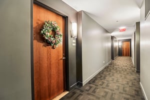 N Kingsbury St 1005-S0206-003.jpg