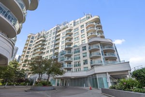 600 Queens Quay W 1030, Toronto ON