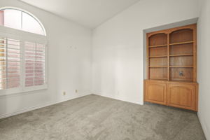  Photo 33