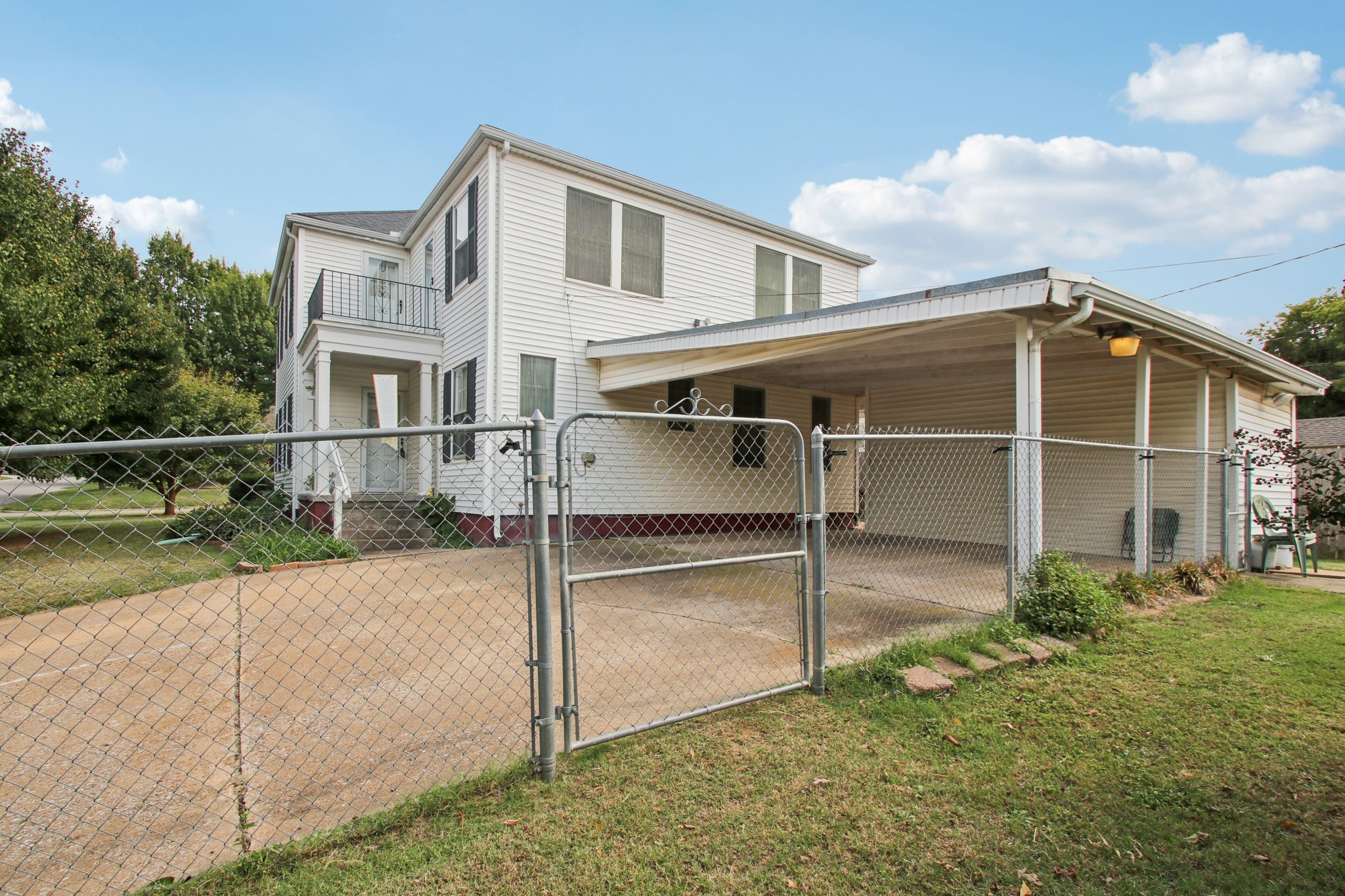 S Macomb Ave-S0810-042.jpg