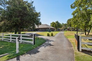 600 Sherwood Ln_001 (2).jpg