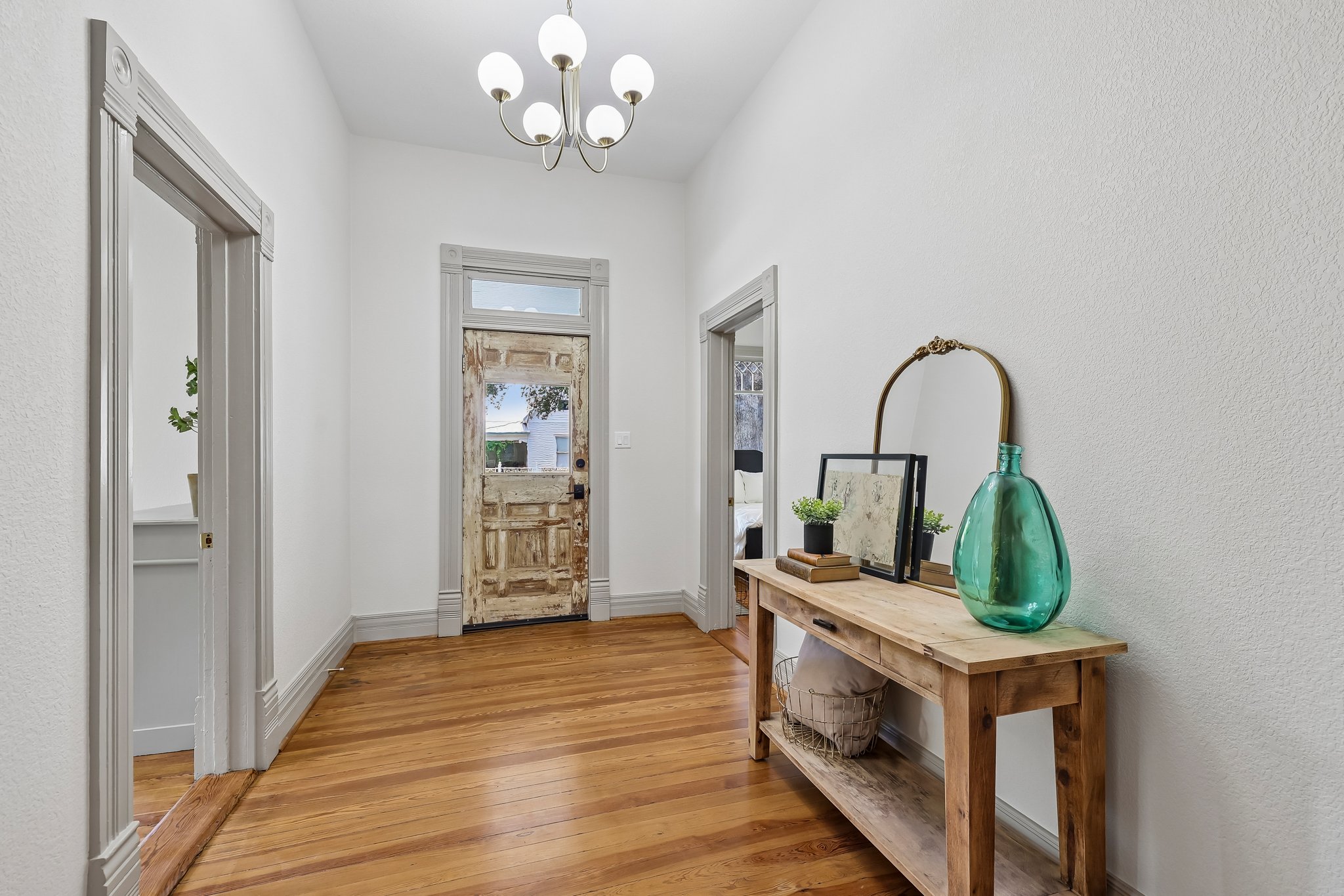 Short St-S0907-010.jpg