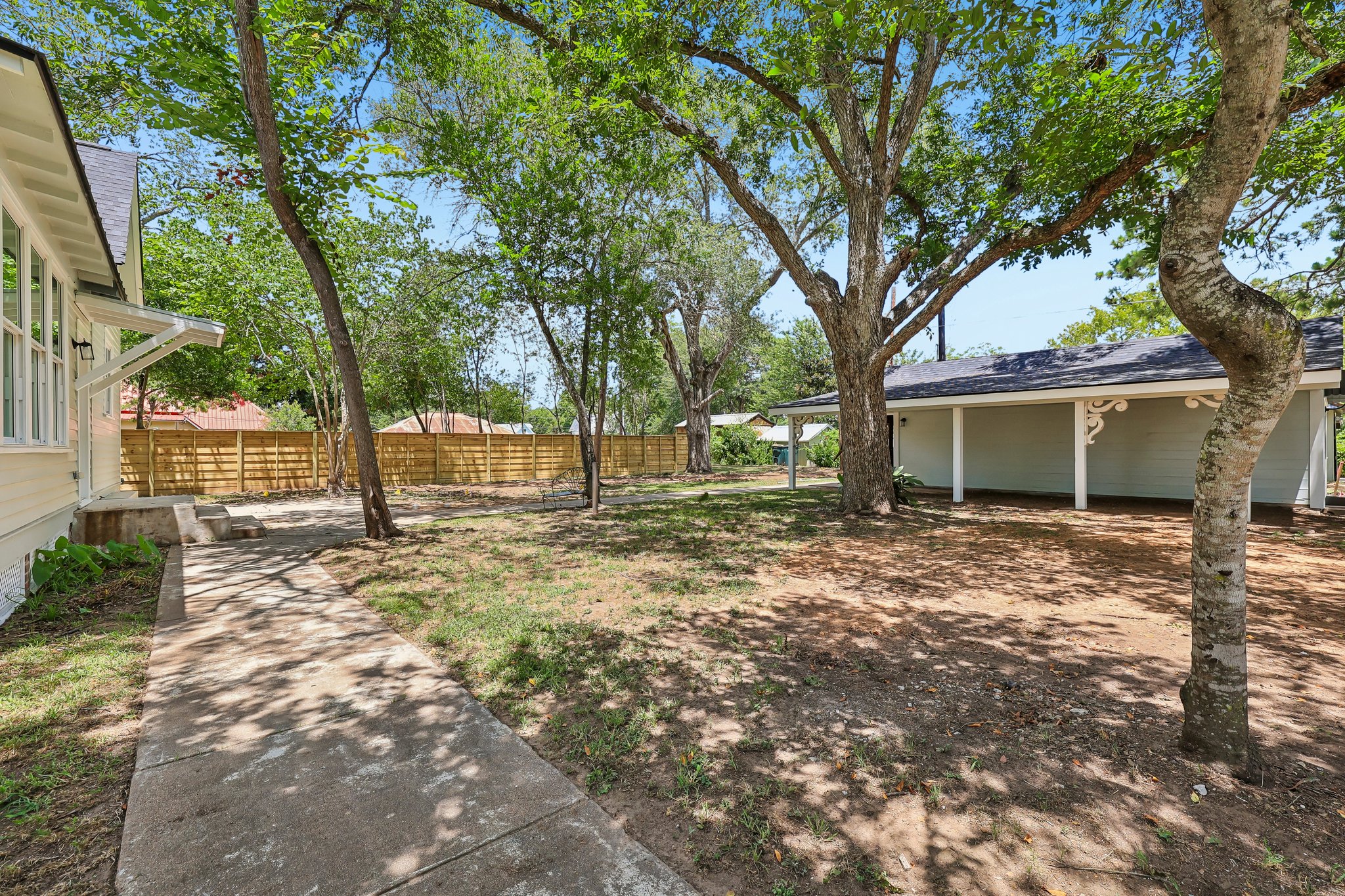 Short St-S0907-038.jpg