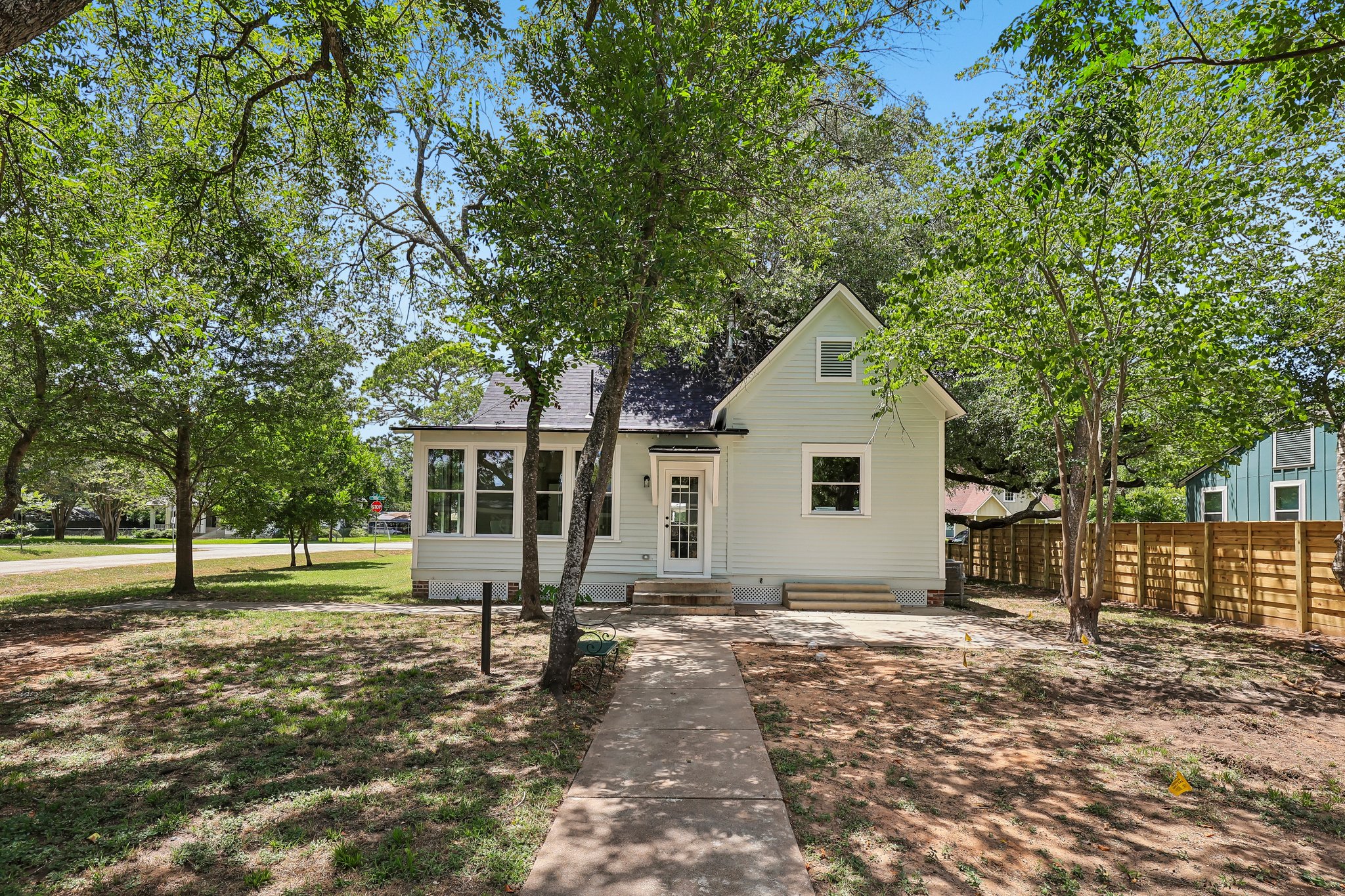 Short St-S0907-041.jpg