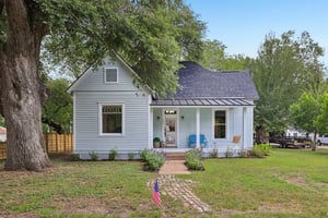 Short St-S0907-001.jpg