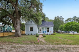 Short St-S0907-003.jpg