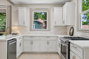 Short St-S0907-027.jpg