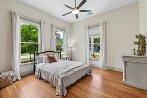 Short St-S0907-029.jpg