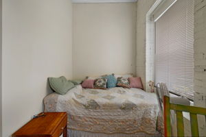 600 Washington St-22