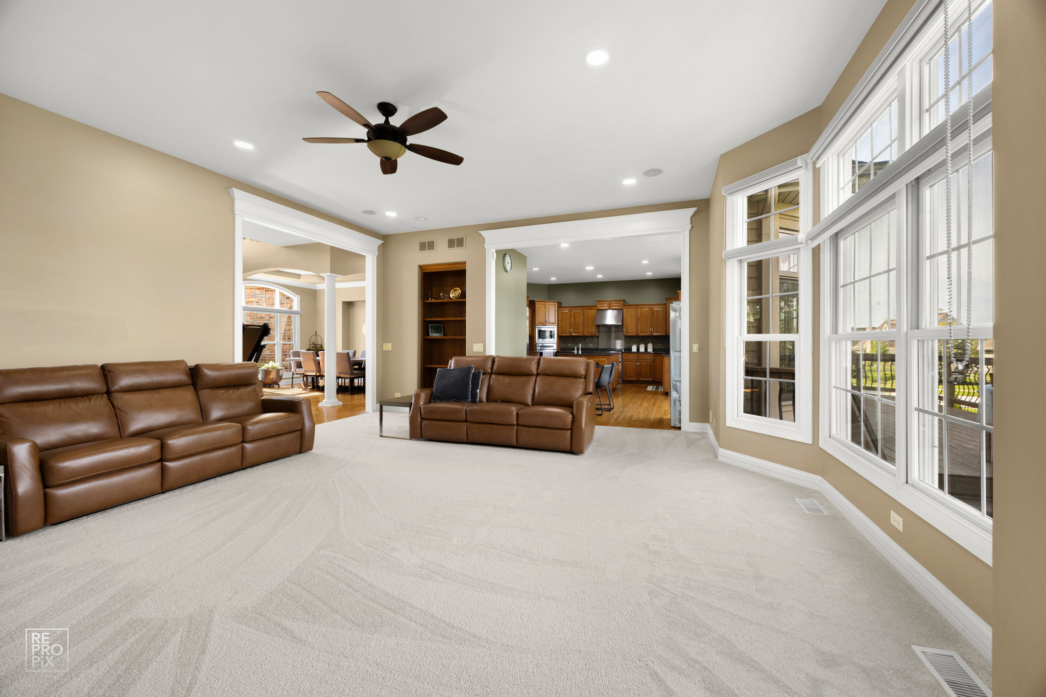 600 Willow St, Sugar Grove, IL 60554_013