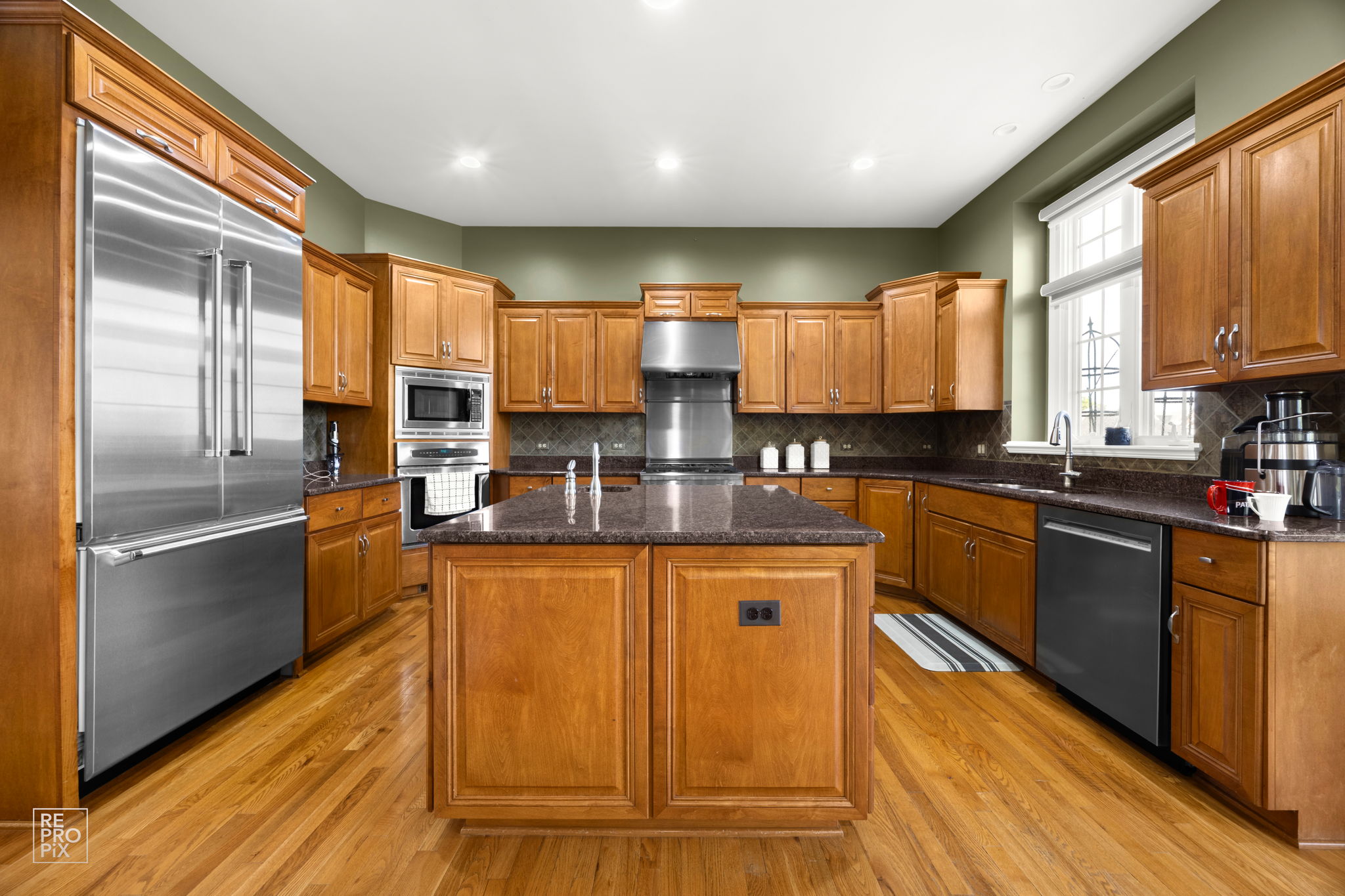 600 Willow St, Sugar Grove, IL 60554_016