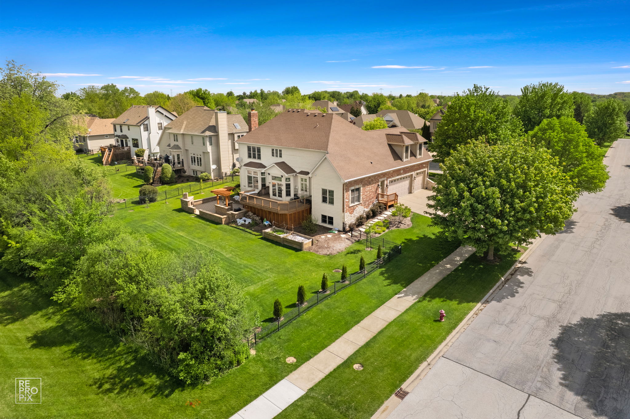 600 Willow St, Sugar Grove, IL 60554_038