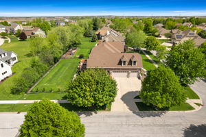 600 Willow St, Sugar Grove, IL 60554_002