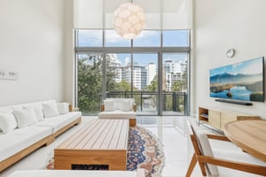 Collins Ave 306-006.jpg