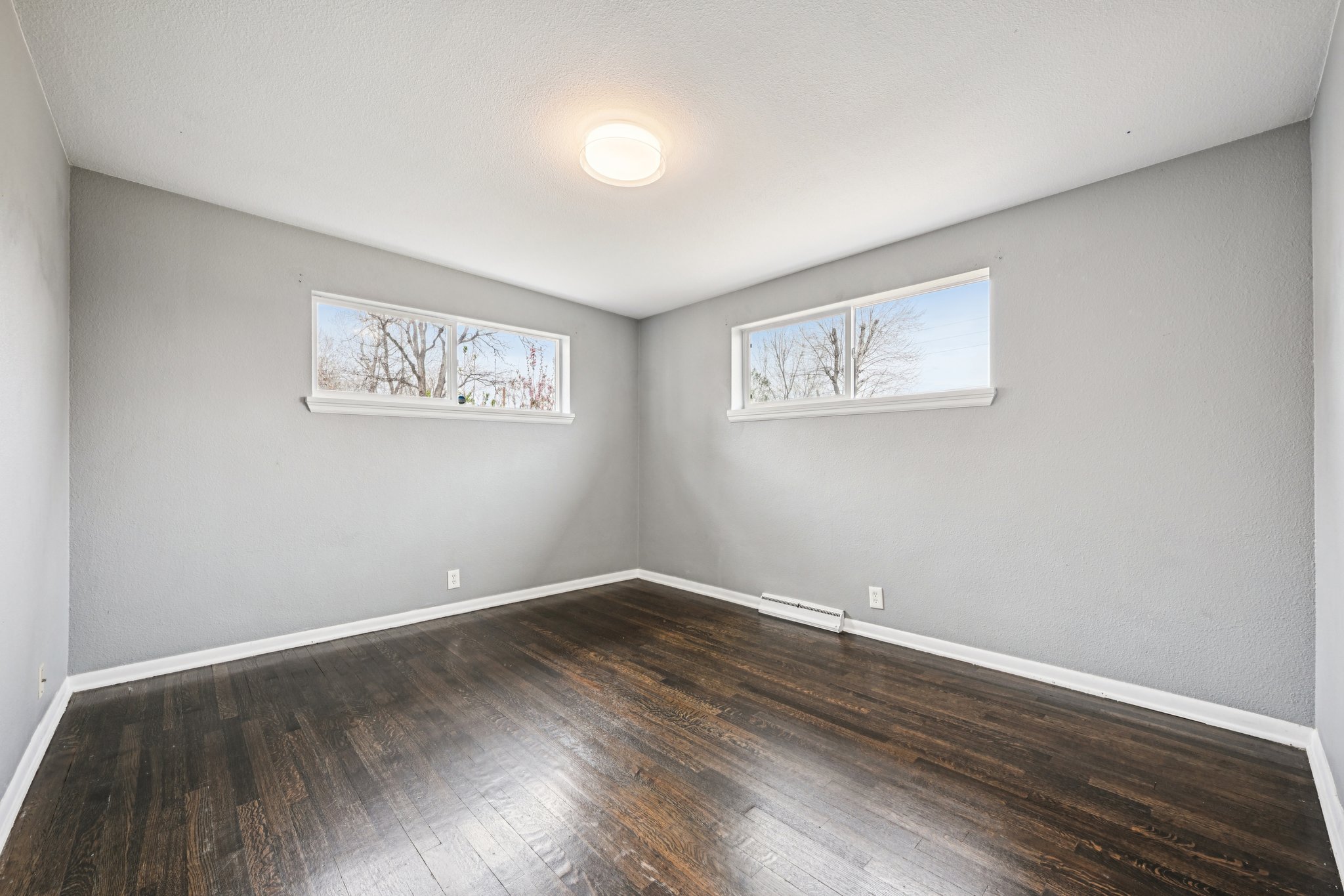 S Crestview St-S0204-025.jpg