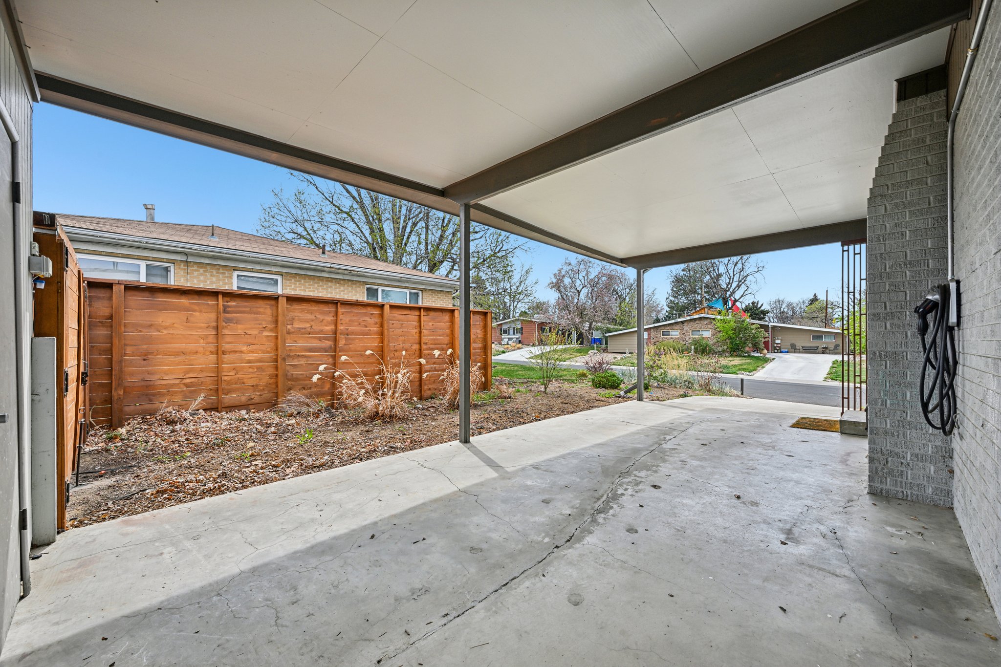 S Crestview St-S0204-044.jpg