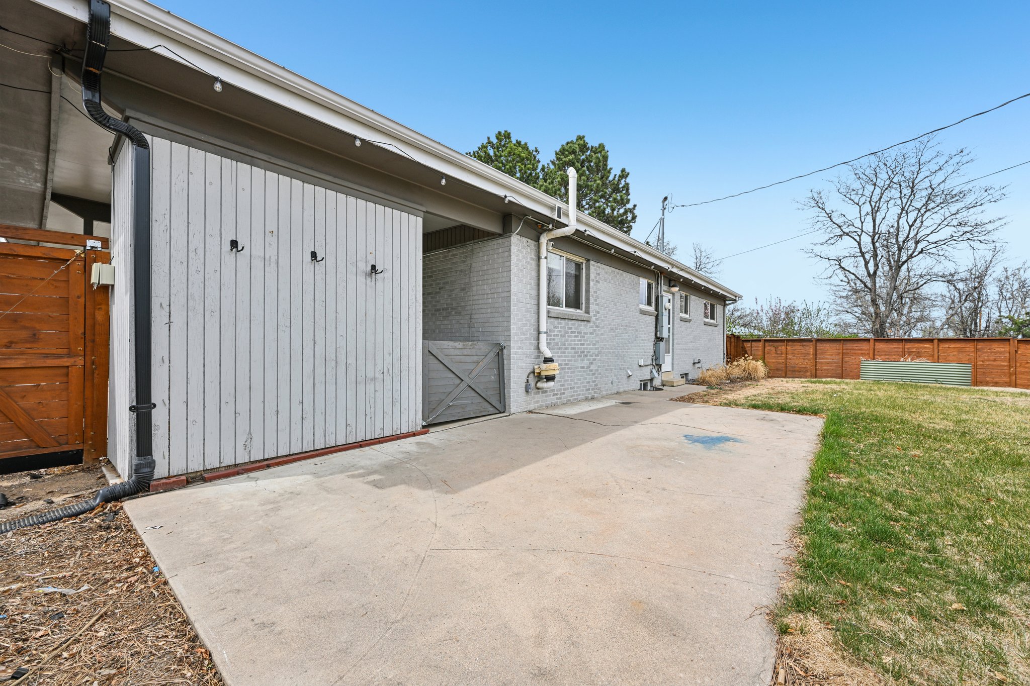 S Crestview St-S0204-045.jpg