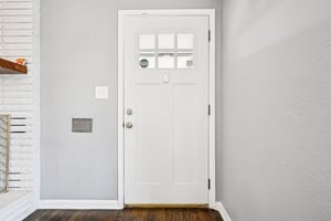 S Crestview St-S0204-007.jpg