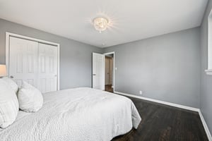 S Crestview St-S0204-029.jpg