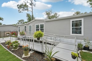 6th Manor E-0605-006.jpg