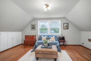 Upper level Bedroom 4