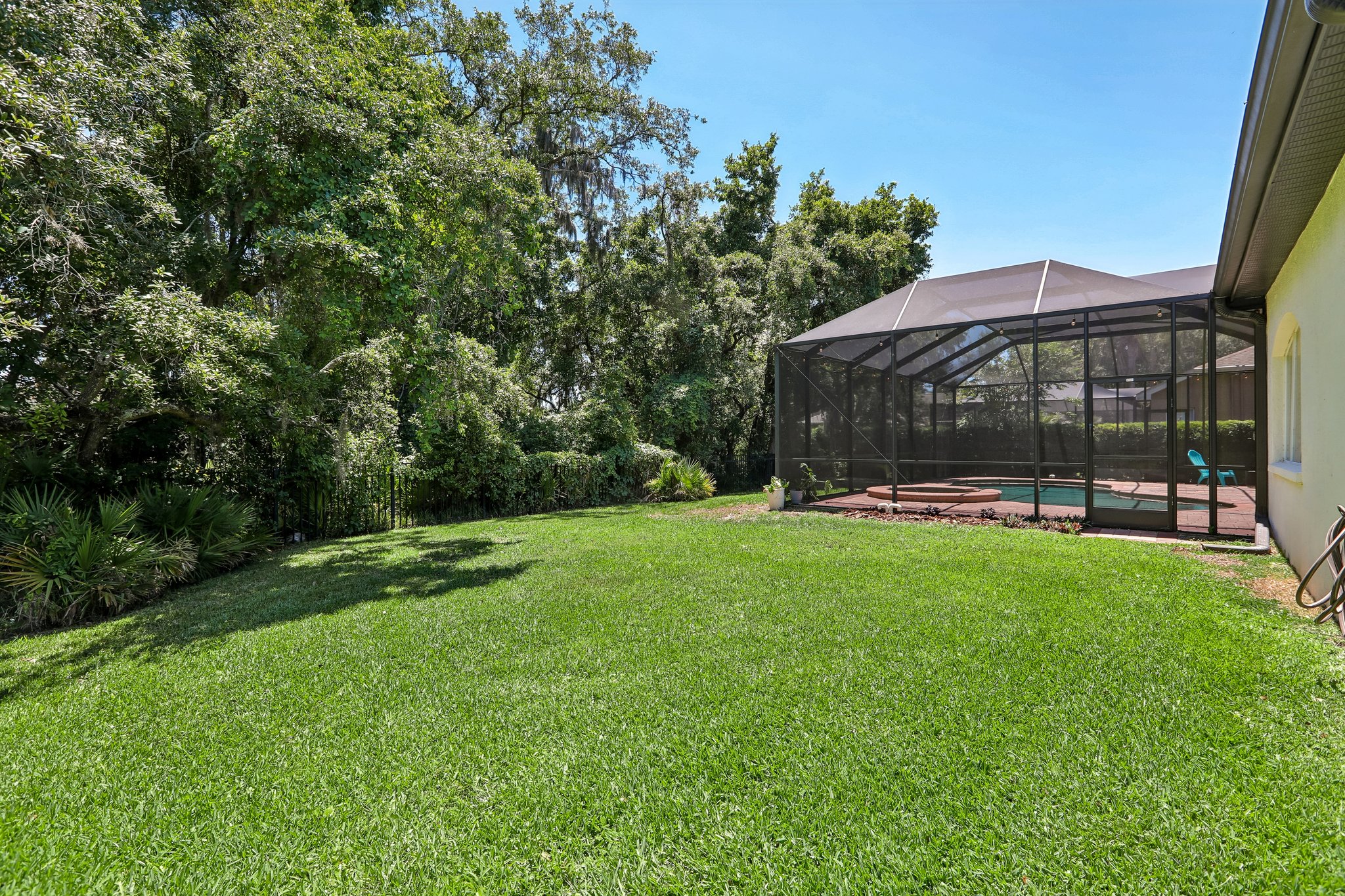 Merlinwood Dr-S0805-058.jpg