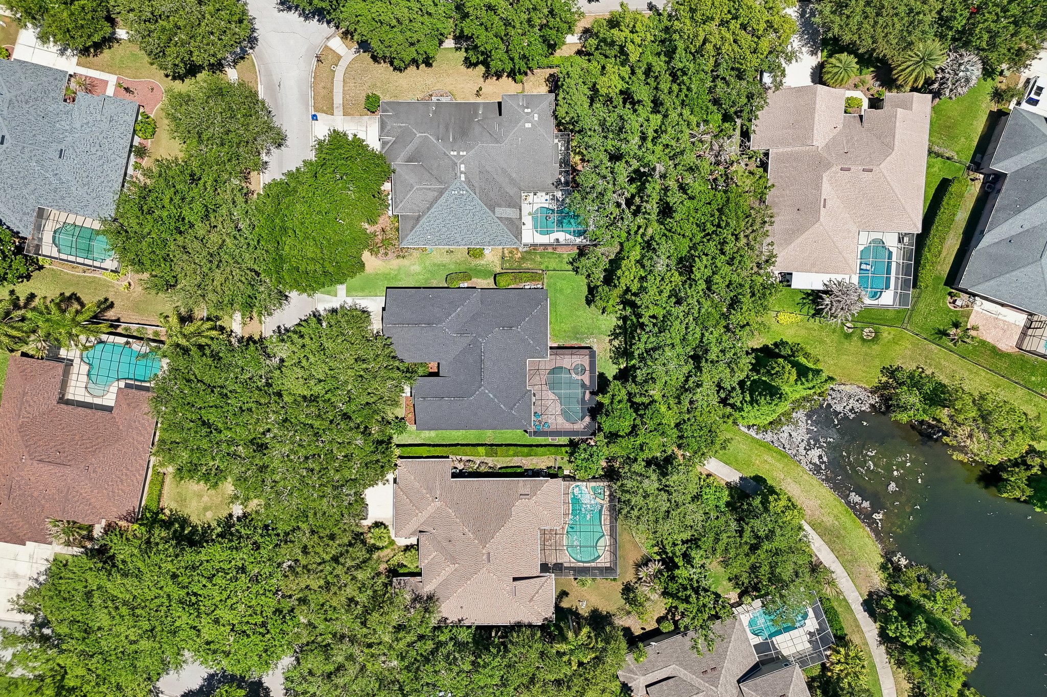 Merlinwood Dr-S0805-064.jpg