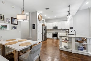Merlinwood Dr-S0805-018.jpg