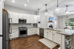 Merlinwood Dr-S0805-020.jpg