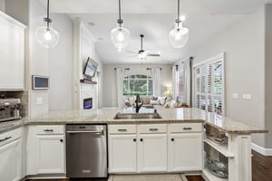 Merlinwood Dr-S0805-021.jpg