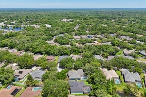 Merlinwood Dr-S0805-072.jpg