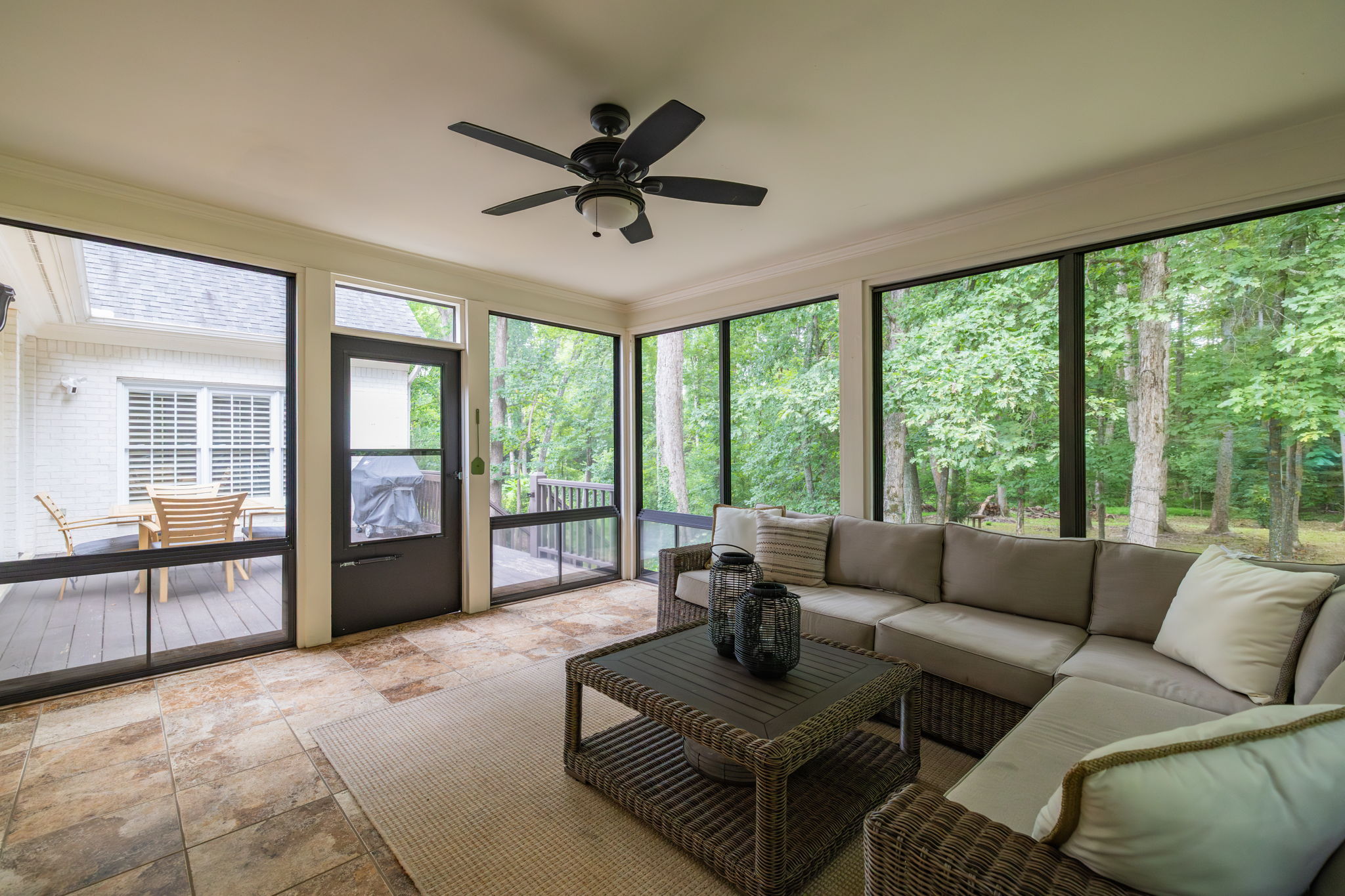 6007 Morganshire Dr-41