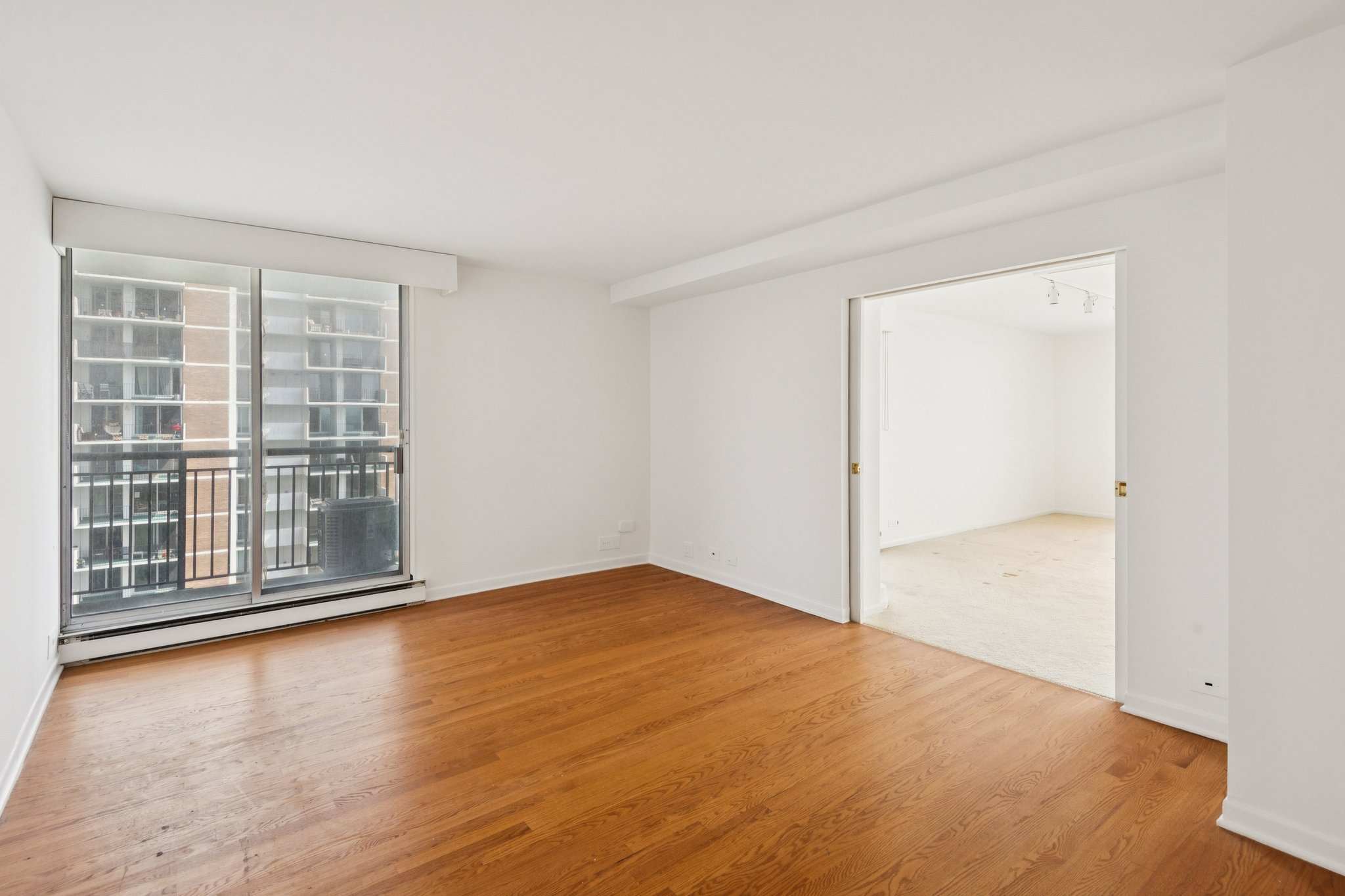 6007 N Sheridan Rd 27b_013.jpg