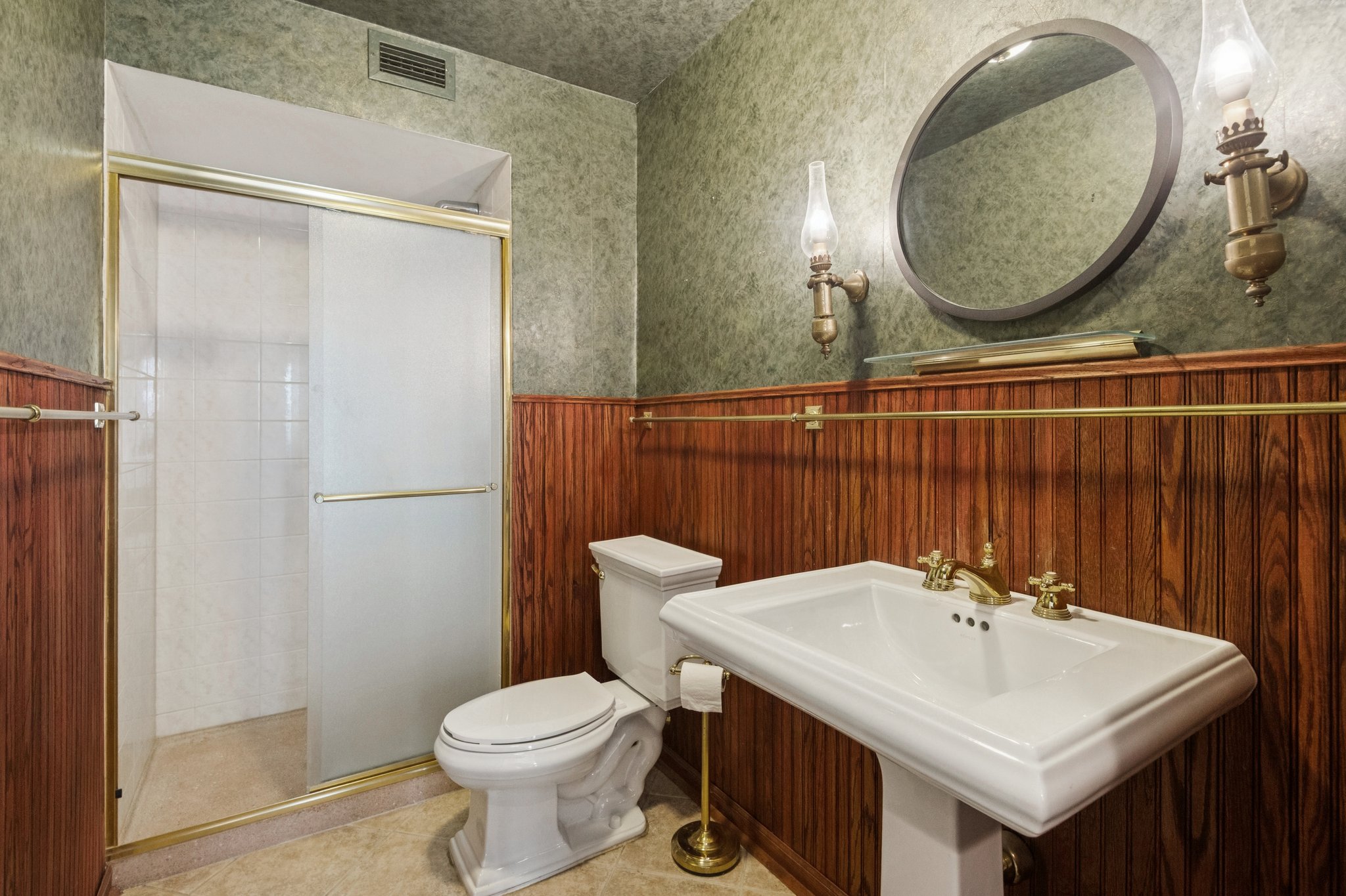 6007 N Sheridan Rd 27b_021.jpg