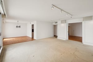 6007 N Sheridan Rd 27b_002.jpg