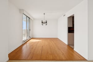 6007 N Sheridan Rd 27b_005.jpg
