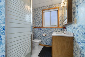  Photo 44