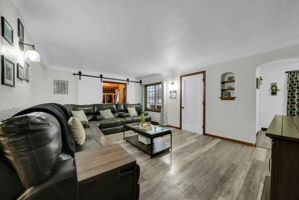  Photo 23