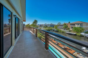 Upper Level Balcony1