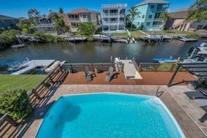 Upper Level Balcony3 View
