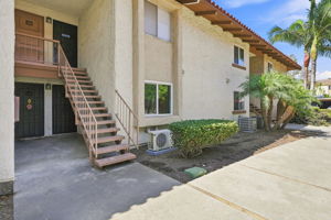  Photo 0