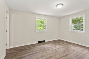  Photo 36
